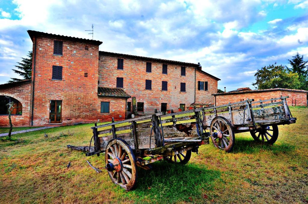Albergo La Foresteria Bettolle Kültér fotó