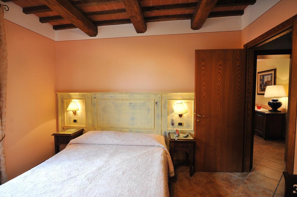 Albergo La Foresteria Bettolle Kültér fotó
