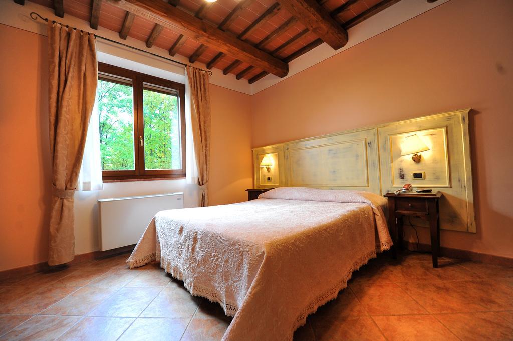 Albergo La Foresteria Bettolle Kültér fotó