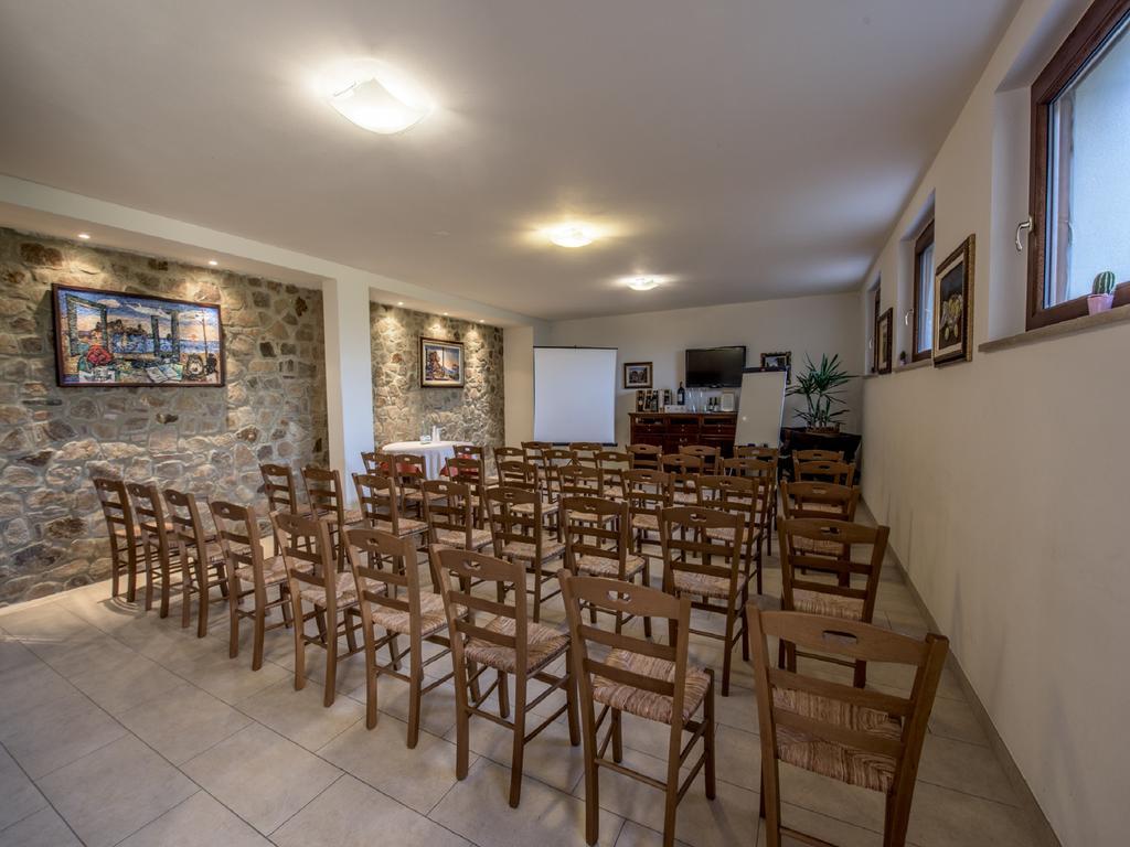 Albergo La Foresteria Bettolle Kültér fotó