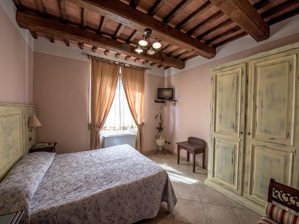 Albergo La Foresteria Bettolle Kültér fotó