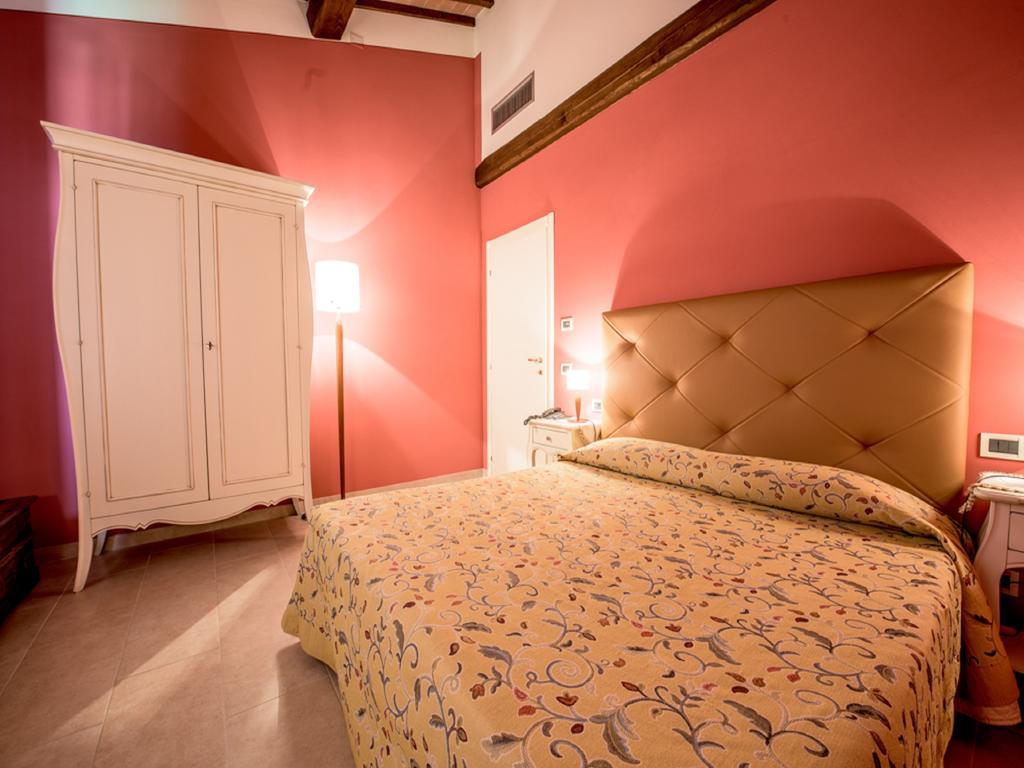 Albergo La Foresteria Bettolle Kültér fotó