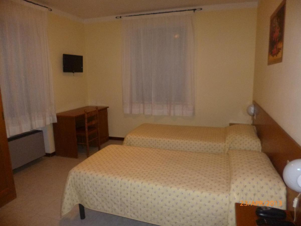 Albergo La Foresteria Bettolle Szoba fotó